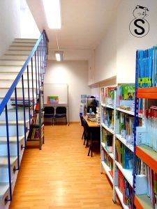 Corredor - School Days- Centro de Estudos Linda-a-Velha
